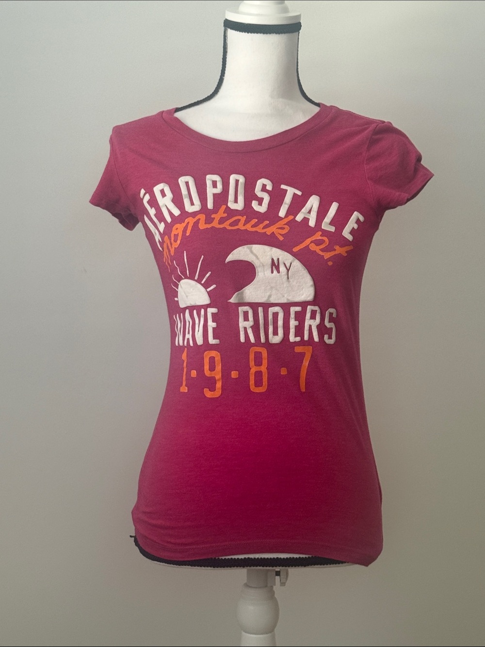 Aeropostale Women's Fuchsia Short Sleeve Graphic Tee with White & Orange Print